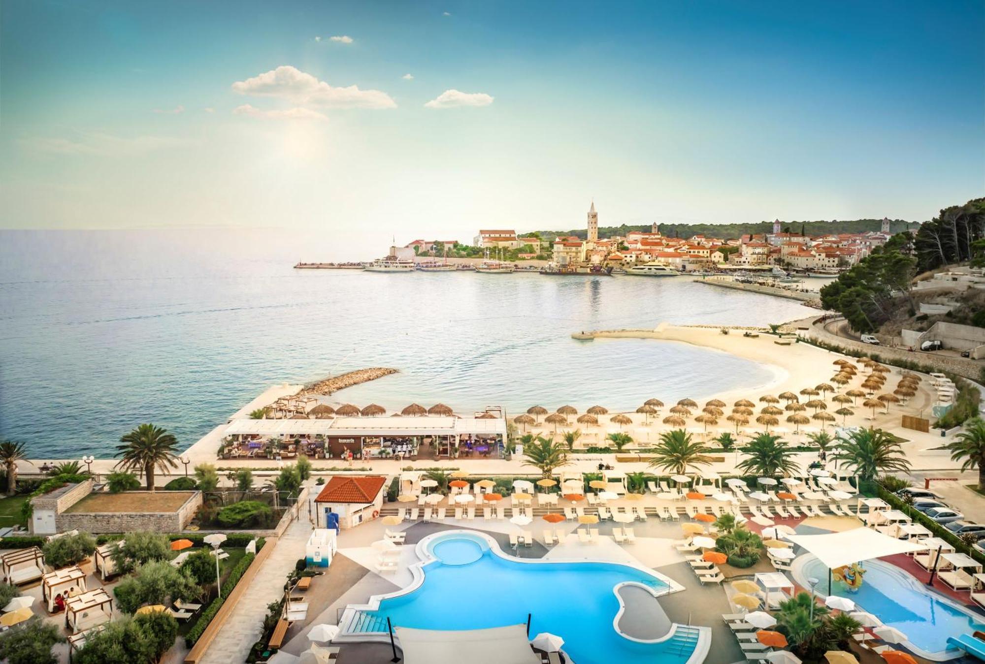 Valamar Padova Hotel Banjol Екстериор снимка